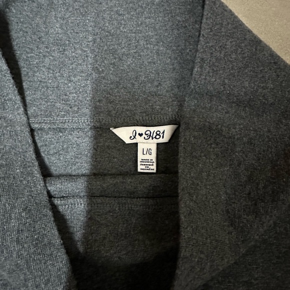 Skirt - Picture 3 of 4